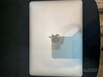 MacBook Air 13,3” + Magic Mouse