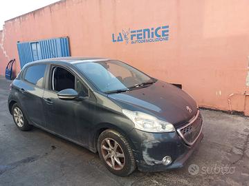 Ricambi Usati per Peugeot 208 2012 8H01