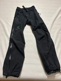 Pantalone Arc’teryx in Goretex