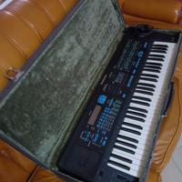 tastiera sintetizzatore 