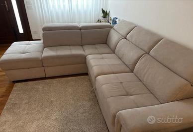 Divano angolare beige 280x240