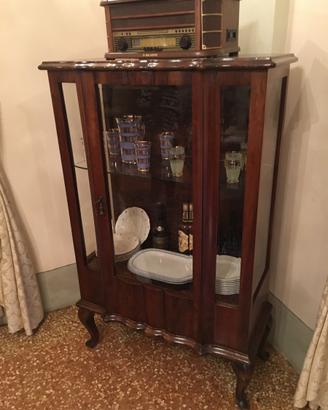 Vetrinetta Chippendale