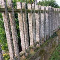 Recinzione, cancellata, pannelli cemento in bianco