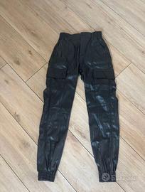 Pantalone nero Bershka Cargo Tg. XS / 34