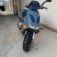 Aprilia sr