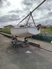 Barca a vela 5m cabinato a euro 3000.con carrello
