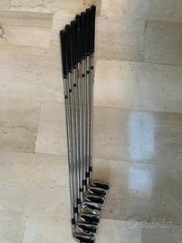 Set da golf marca TITLEIST , AP 1- 712 , acciaio