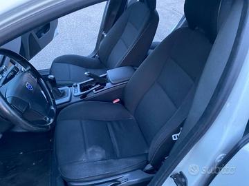 SEDILI ANTERIORI E POSTERIORI VOLVO V50 2011