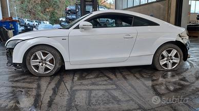 AUDI TT 2010 SOLO PER RICAMBI
