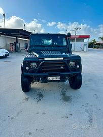 Land rover defender 90 tdi 200