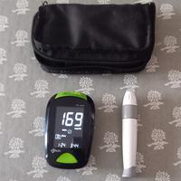 Glucometro (misuratore glicemia)