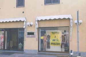 Immobile in asta di 140 m² con 2 locali a Bovisio-