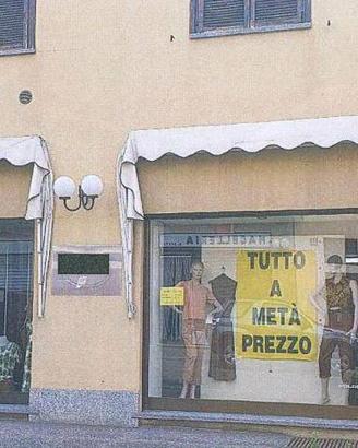 Immobile in asta di 140 m² con 2 locali a Bovisio-