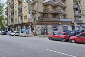 NEGOZIO A ROMA