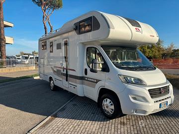 Adria CORAL A 670 SL MANSARDATO CON LETTI GEMELLI