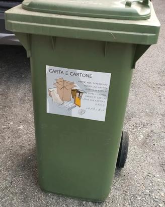 bidone  pattumiera 120 litri con rotelle