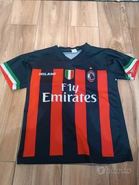 maglia Milan taglia per i bambini  di solo 6  anni