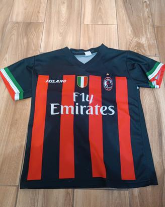 maglia Milan taglia per i bambini  di solo 6  anni
