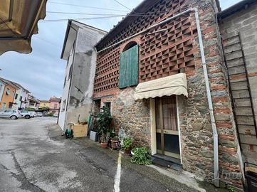 4 LOCALI A PORCARI