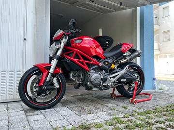 Ducati Monster 696+ (Ideale Patente A2)