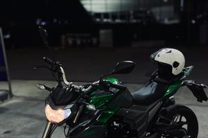 Senke SK 125 cc + casco