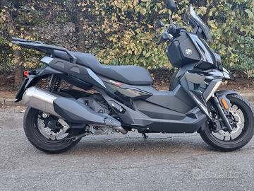 BMW C400X