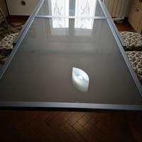 Tavolo in vetro per Cucina