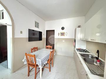 4 LOCALI A ACERRA