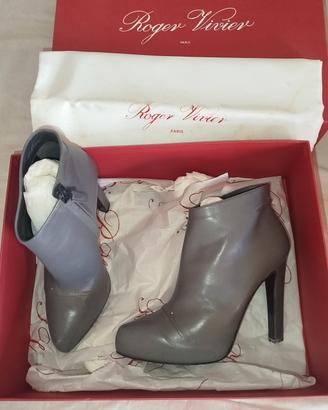 Stivaletto grigio Roger Vivier 