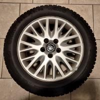 Pneumatici invernali con cerchi Volvo