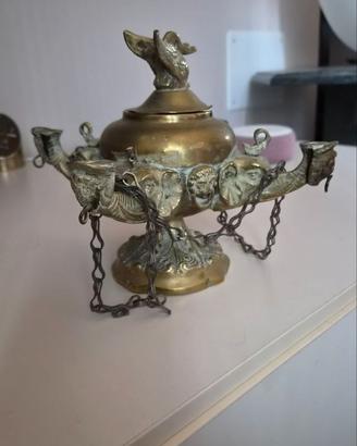 Lampada ad olio in bronzo