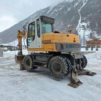 Liebherr 309 Escavatore Gommato