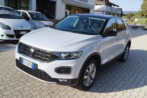 VOLKSWAGEN T-ROC 1.5 TSI 150CV MANUALE GANCIO TRAI