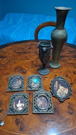 Lotto Cornici in Ottone, Vaso Orientale e Calice