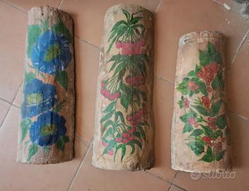 Tecole antiche decorate a mano