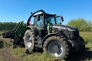 Trattore Massey Ferguson S8727