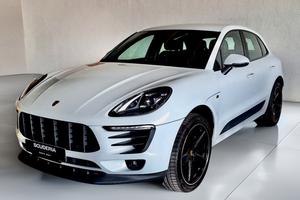 Porsche Macan pure white