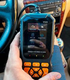 Scanner diagnostico auto OBD2 V520 lettore codici
