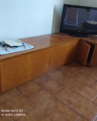 Mobile da sala in radica