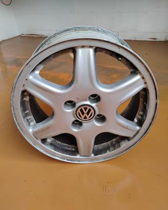 Cerchi W Polo  15"    (6Jx15 ET 43)