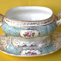 DERBY- Centerpiece "FLORAL". 1825- United Kingdom