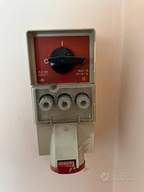 Prese interbloccate 220v-380v