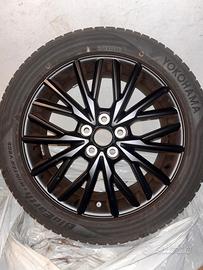 gomme e cerchi toyota 18 pollici