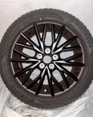 gomme e cerchi toyota 18 pollici