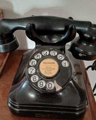 Telefono antico 