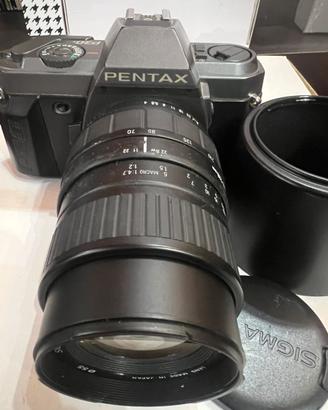 Pentax P30 T + Sigma 70-200 f. 4 - 5,6