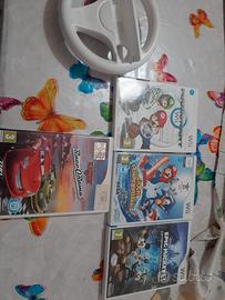  4  giochi nintendo wii  + volante 