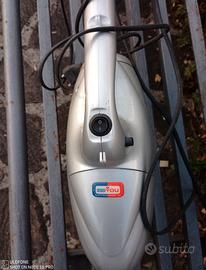 Aspirapolvere usato poco.