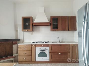 Cucina completa vero legno