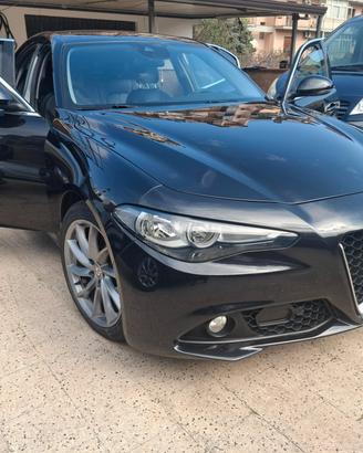 Alfa Romeo Giulia - 2.2 Eco Business Super 180 CV